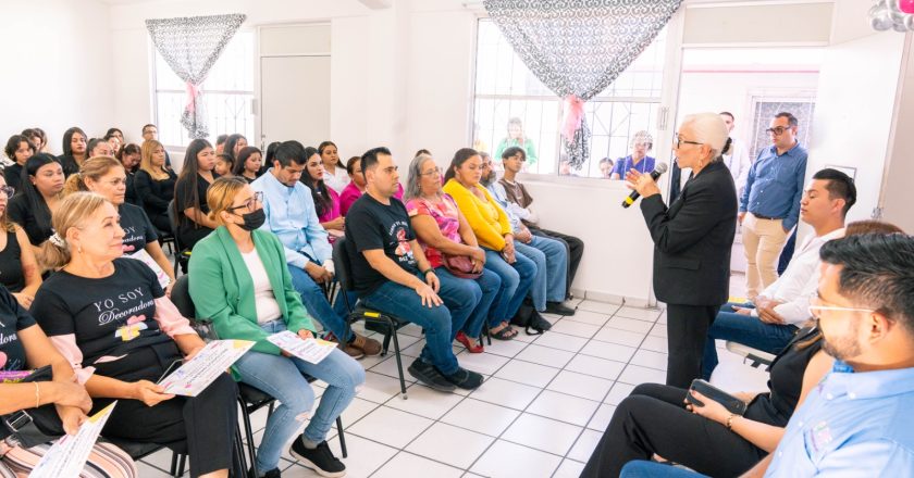 Impulsa Beatriz Estrada la educación y capacitación en Tepic