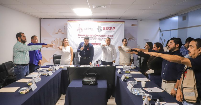 Encabezó Héctor Santana la instalación del Sistema Integral de Servicios Públicos de Bahía de Banderas