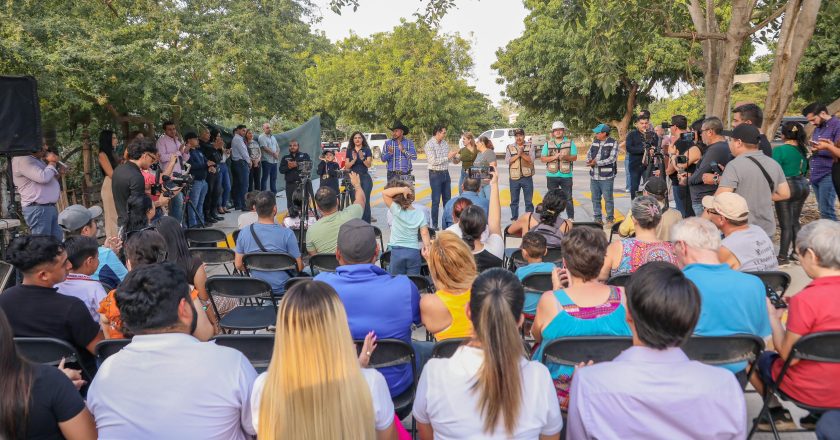 Héctor Santana entrega la calle Girasol en Bucerías, una obra esperada por más de 20 años