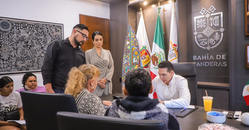 Héctor Santana encabezó la Audiencia Ciudadana #56 desde la Presidencia Municipal