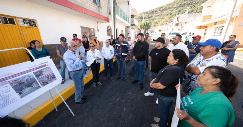 Supervisa el gobernador Miguel Ángel Navarro Quintero obras de drenaje y vialidades