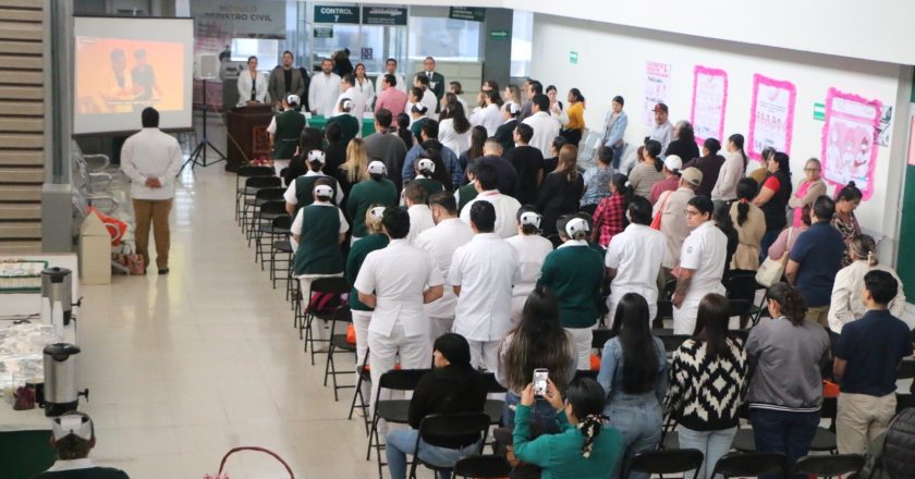 Preside titular del IMSS Nayarit asamblea informativa con 74 médicas y médicos residentes