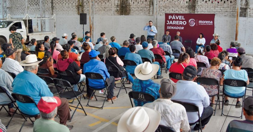 Pável Jarero recorre Guadalupe Victoria en San Blas y escucha al pueblo