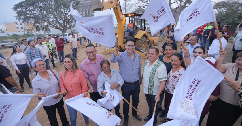 Arranca Héctor Santana obra del Nuevo Ingreso de Valle Marlín en San Vicente