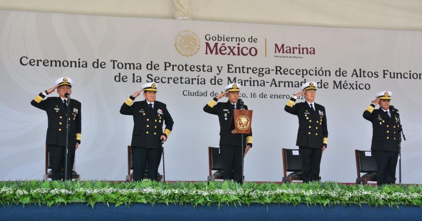 Altos funcionarios de la Secretaría de Marina Armada de México rinden protesta