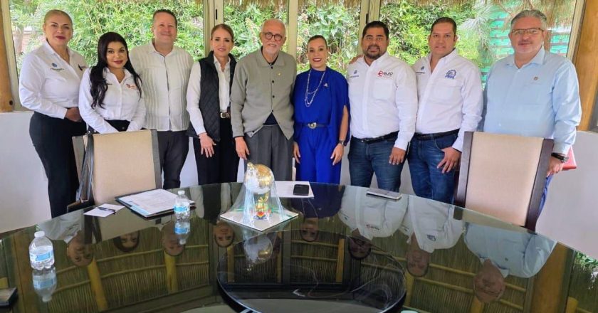 El gobernador Miguel Angel Navarro Quintero se reunió con empresarios de COPARMEX