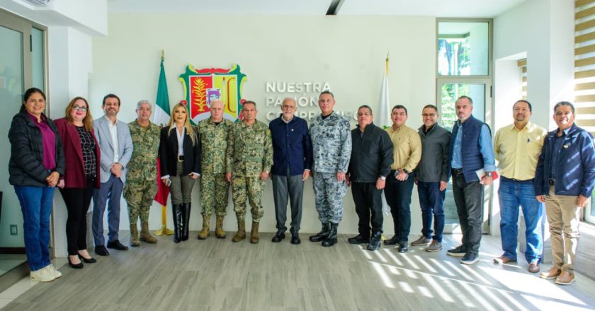 Nuevo Comandante de la 10ª. Zona Naval se integra a la Mesa Estatal de la Paz  