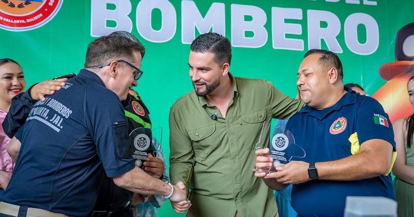 Gobierno del Bien mejora condiciones laborales de Protección Civil y Bomberos