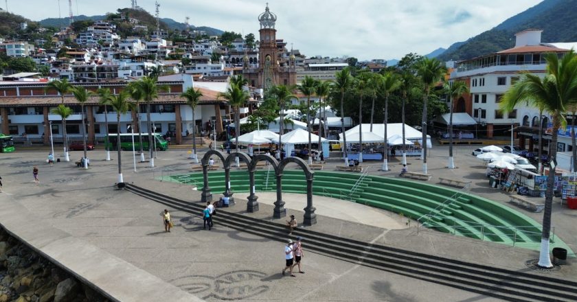Frente al mar, une tu historia para siempre en bodas colectivas