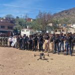 Marina brinda apoyo de seguridad y resguardo a la Comisión Nacional de Búsqueda Personas durante la distribución de fichas, en Nayarit