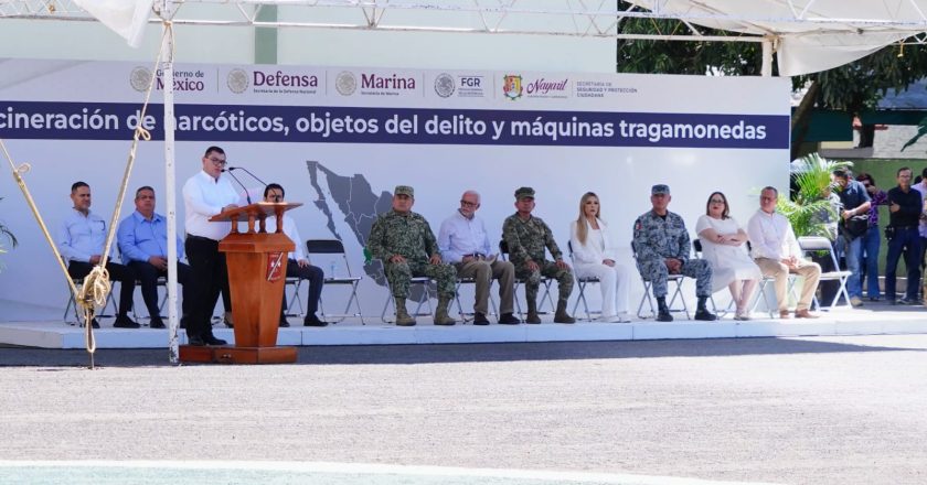 En instalaciones de la Treceava Zona Militar se llevó a cabo la destrucción de maquinitas
