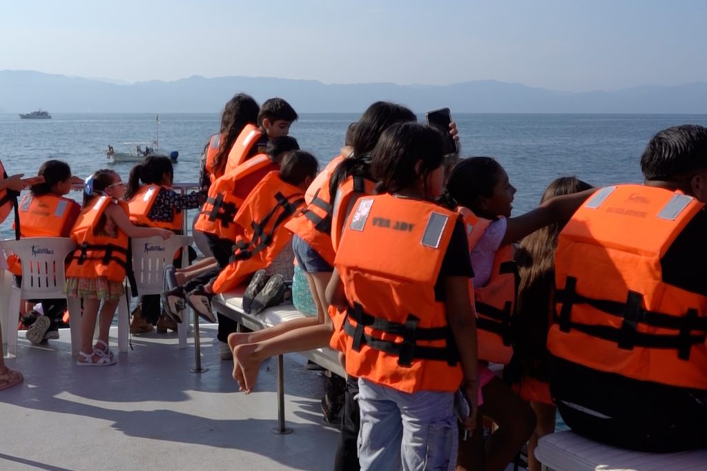 Niños y niñas de casas hogar vivieron una mágica experiencia