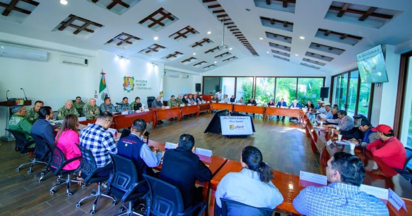 Gobernador nayarita se reunió con alcaldes y funcionarios de instituciones federales