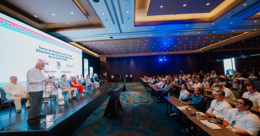 Miguel Angel Navarro Quintero tomó protesta al Consejo Mexicano de la Carne