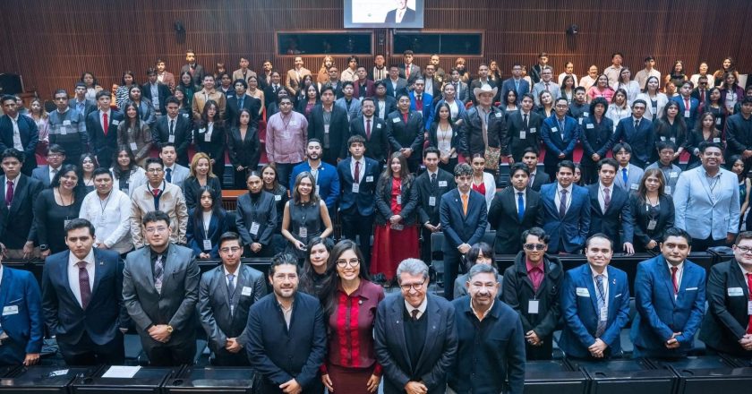 Fue un honor el platicar y escuchar las ideas de la juventud: Geraldine Ponce