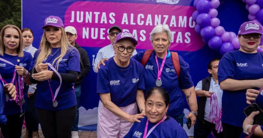 Conmemora Beatriz Estrada la lucha de las mujeres con la Segunda Carrera 8M