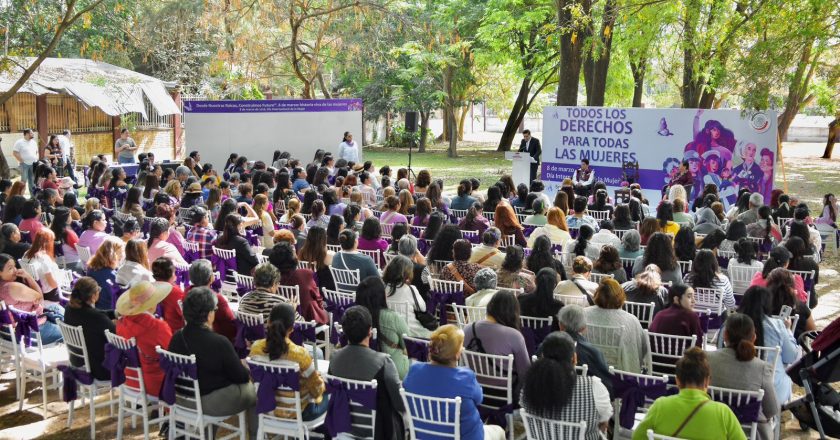 Pável Jarero destaca papel de las mujeres en la transformación de México