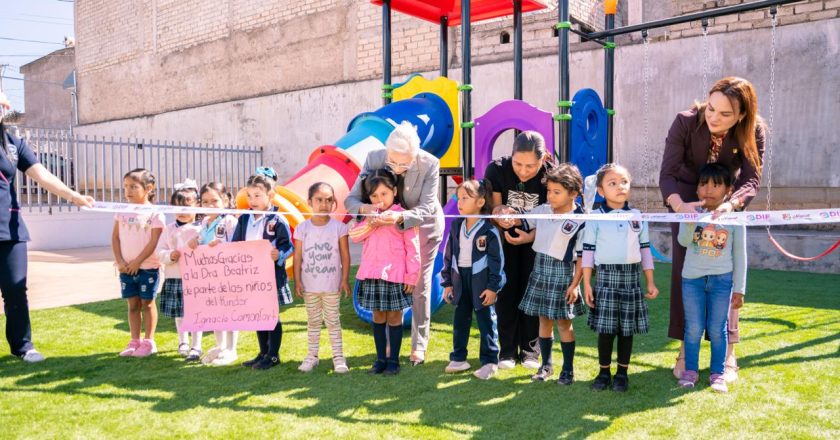 Beatriz Estrada, lleva justicia social a preescolar de Tepic