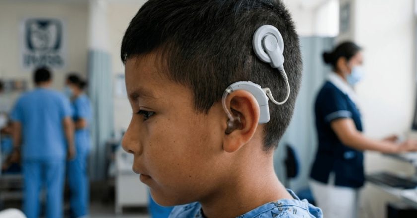 El IMSS consolida programa histórico que devuelve la audición y transforma vidas