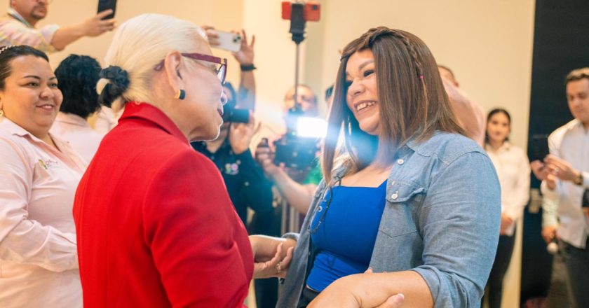 Brinda Beatriz Estrada esperanza y bienestar a mujeres con cáncer