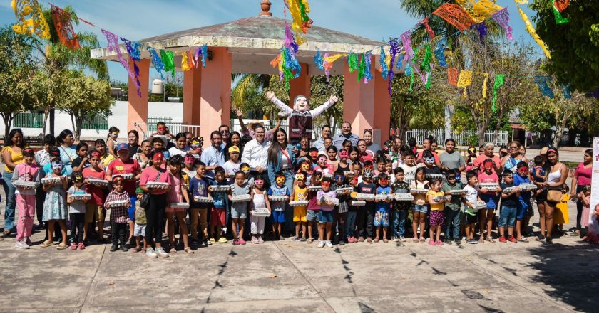 Pável Jarero recorre Santiago Ixcuintla con campaña de nutrición infantil