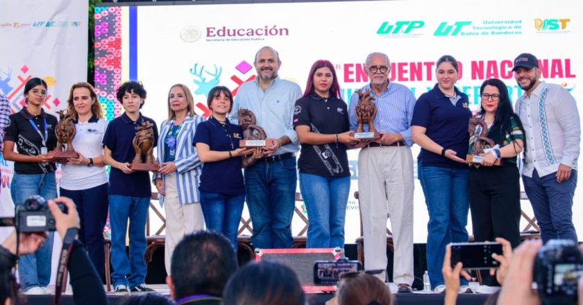 Miguel Ángel Navarro inaugura Encuentro Nacional de Universidades Tecnológicas