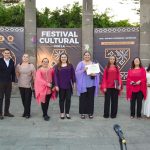 Pável Jarero expresa solidaridad con defensores de playas públicas desde la plaza de Tepic