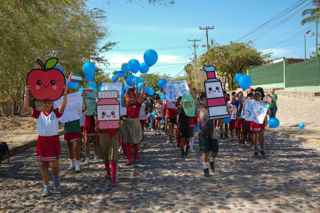 Inicia en Bahía de Banderas la Semana Nacional de Salud con caminata por el bienestar