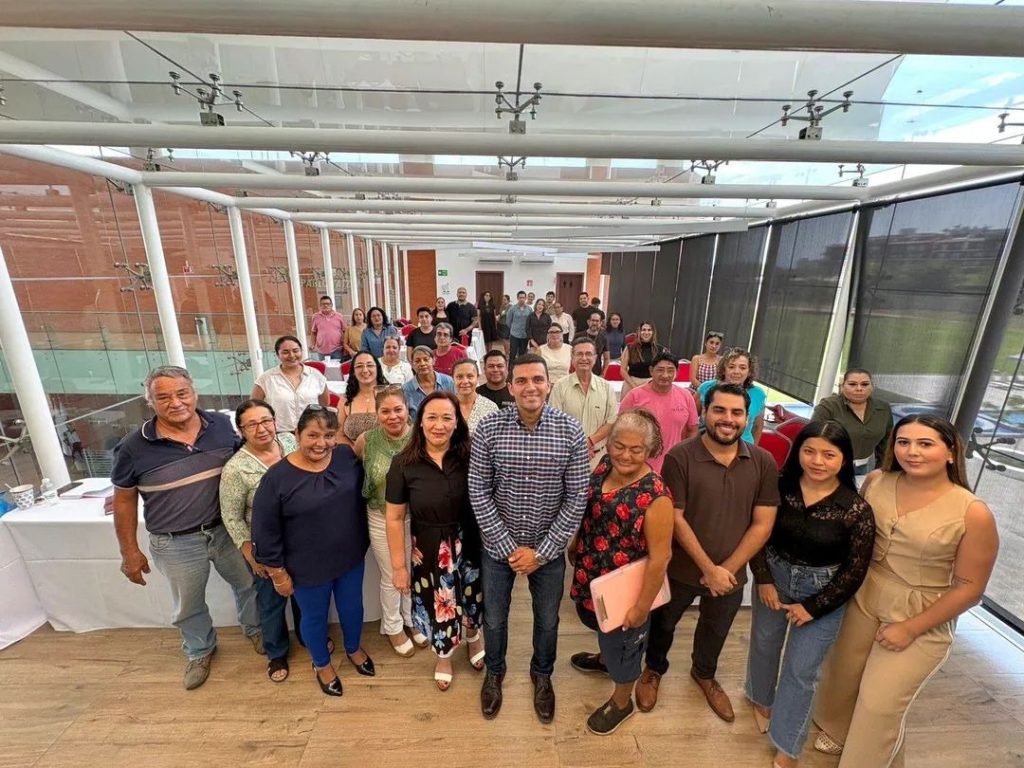 Refuerzan habilidades financieras de PyMEs en Bahía de Banderas