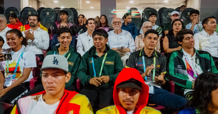 Miguel Ángel Navarro y Rommel Pacheco inauguran los Juegos Escolares CONADE 2026