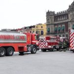 Cuerpos de Emergencia de CDMX Responden a Deflagración en el Zócalo