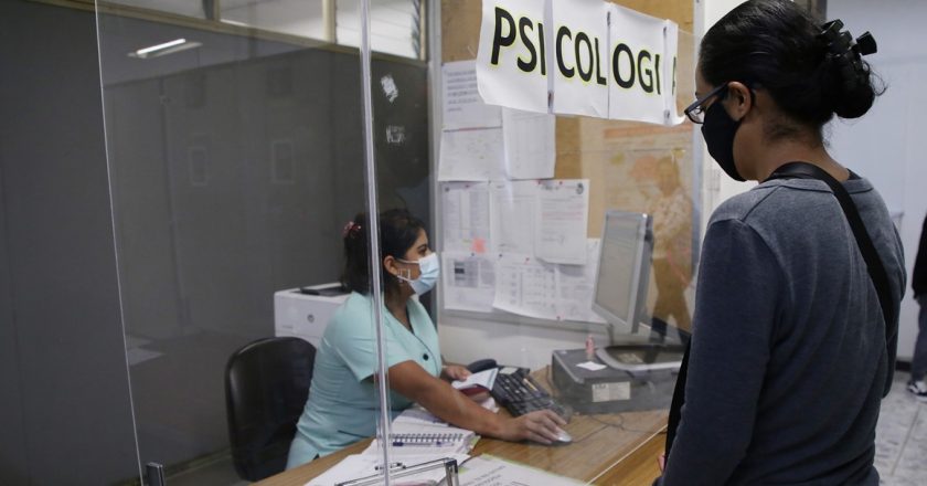 El IMSS cuenta con más de 700 psicólogas y psicólogos para cuidar la salud mental