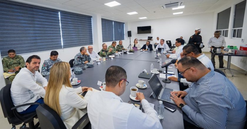Miguel Ángel Navarro encabeza evaluación de estrategias de seguridad en Nayarit