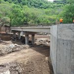 A punto de concluir puente vehicular de El Floreño en Tepic