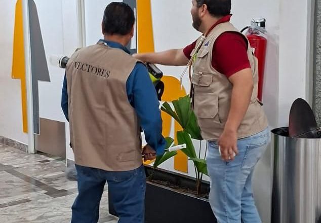 Gobierno de Nayarit fortalece acciones preventivas contra enfermedades transmitidas por mosquitos en el Aeropuerto
