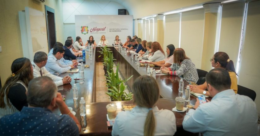 Gobierno del Estado fortalece coordinación institucional para atender gestiones de instituciones educativas particulares