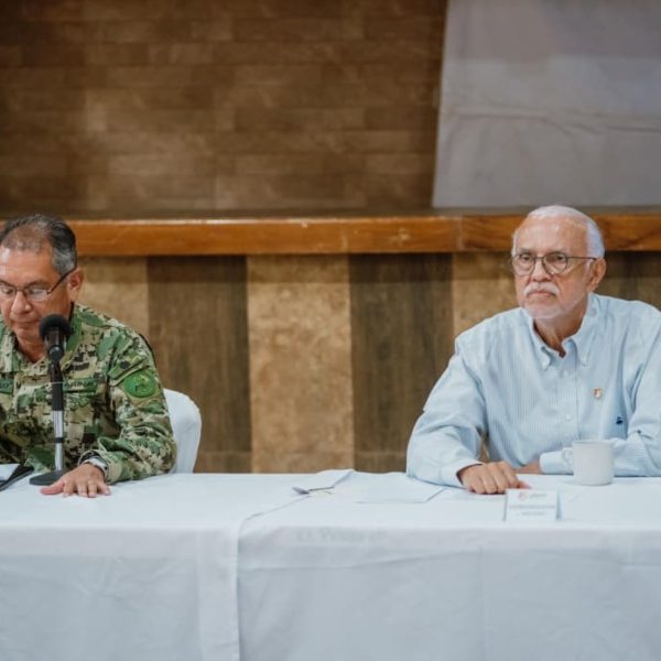 Miguel Ángel Navarro encabeza sesión itinerante de la Mesa de Construcción de la Paz en La Yesca
