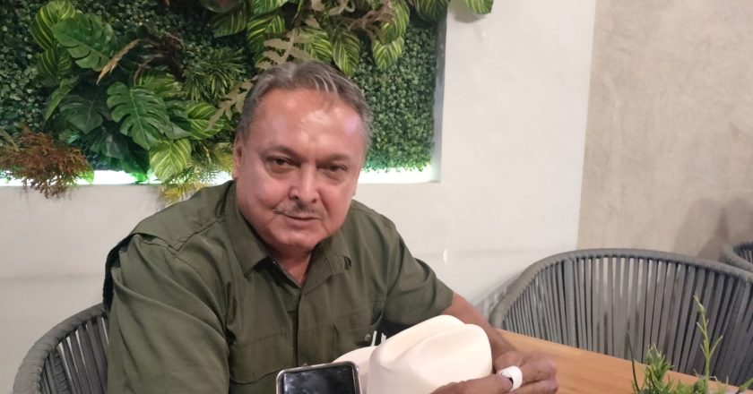 Desde las trincheras del campo: El aspirante ciudadano que busca sacudir las conciencias de los morenos