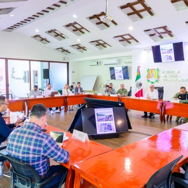 Miguel Ángel Navarro da seguimiento a los acuerdos de la Mesa Estatal de Seguridad