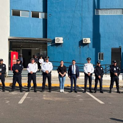 Gobierno de Tepic reconoce trayectoria de policías por sus años de servicio a la ciudad