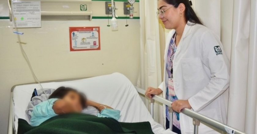 Coordina IMSS y La Yesca traslado aéreo oportuno para atender a adolescente embarazada de alto riesgo