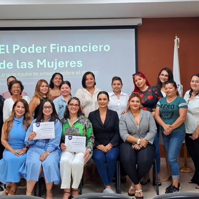 Gobierno municipal capacita a mujeres de Bahía de Banderas para fortalecer su autonomía financiera