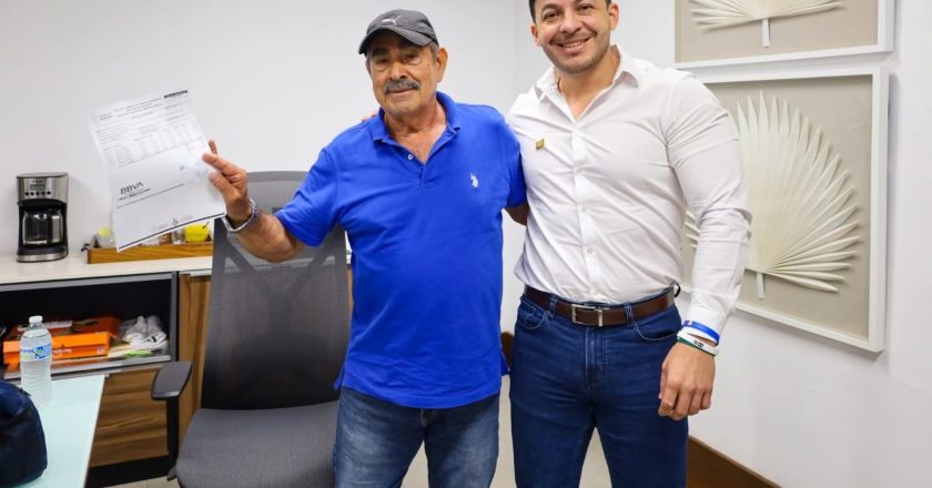 Israel Santillán reafirma su compromiso con la economía de las familias