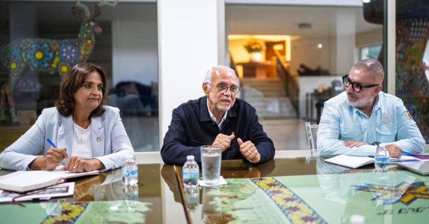 Miguel Ángel Navarro impulsa acciones conjuntas para fortalecer los servicios de salud y la educación