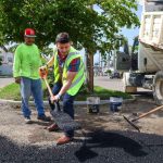 Supervisa Israel Santillán jornada de bacheo en Palma Real