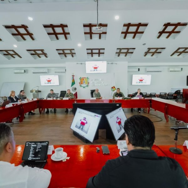 Miguel Ángel Navarro destaca la evaluación permanente para fortalecer la seguridad en Nayarit