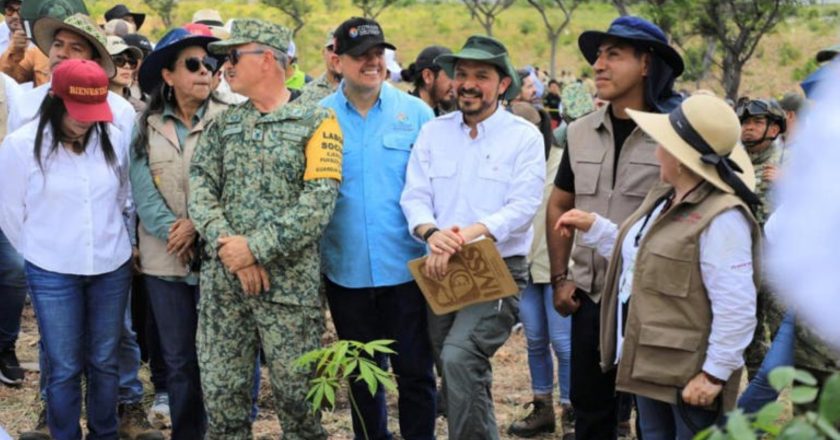 Encabezan Zoé Robledo y gobernador Eduardo Ramírez Jornada Nacional de Reforestación 2026 en Chiapas