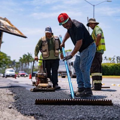 Gobierno de Bahía de Banderas mantiene trabajos de bacheo y reencarpetamiento