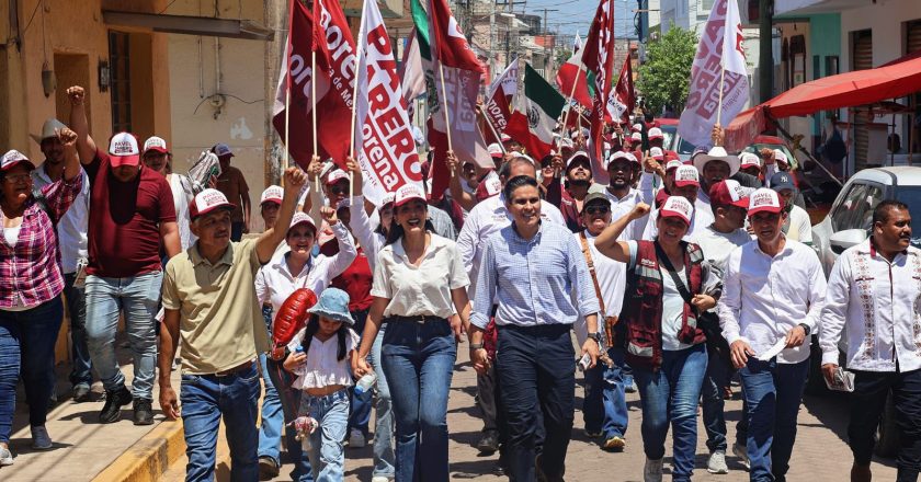 Pável regresa triunfante a Santiago; El pueblo quiere que siga la transformación