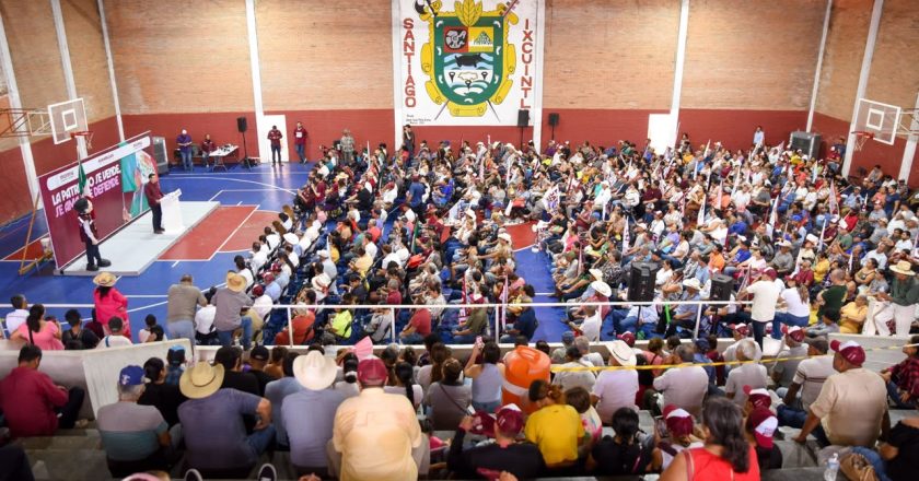 PÁVEL MUESTRA FUERZA EN SANTIAGO: “LA TRANSFORMACIÓN CONTINUARÁ EN NAYARIT”